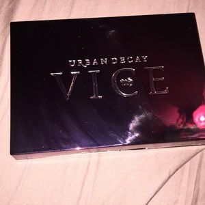 URBAN DECAY VICE LIPSTICK PALETTE